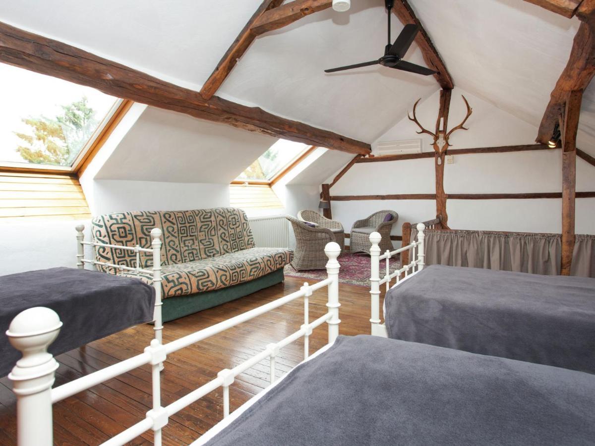 Spacious Holiday Home In Humain With Garden مارشه ان فامن المظهر الخارجي الصورة
